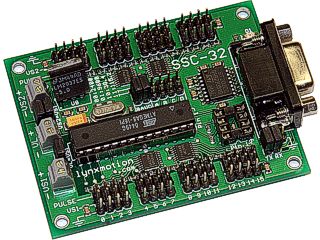 CONTROLADOR DE SERVOS DE 32 CANALES SCC32. Clic para ampliar